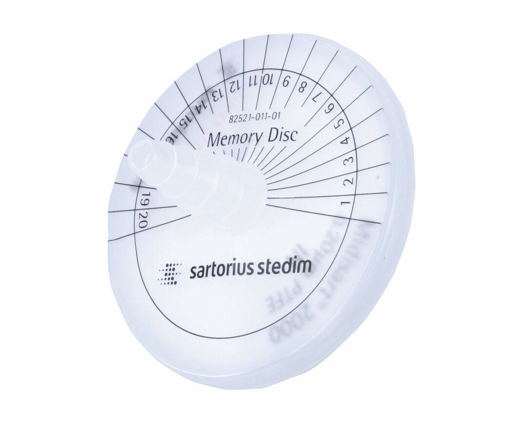 Protection filter with connection hoses